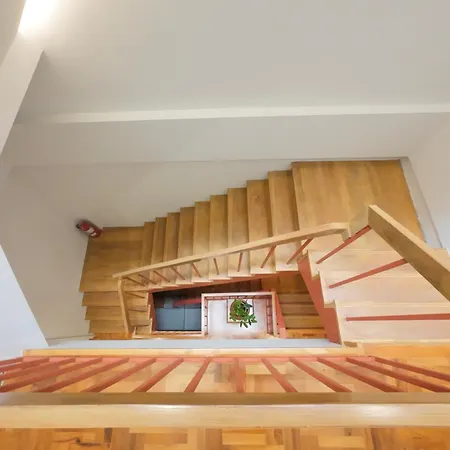 Terrest Maison On Nut