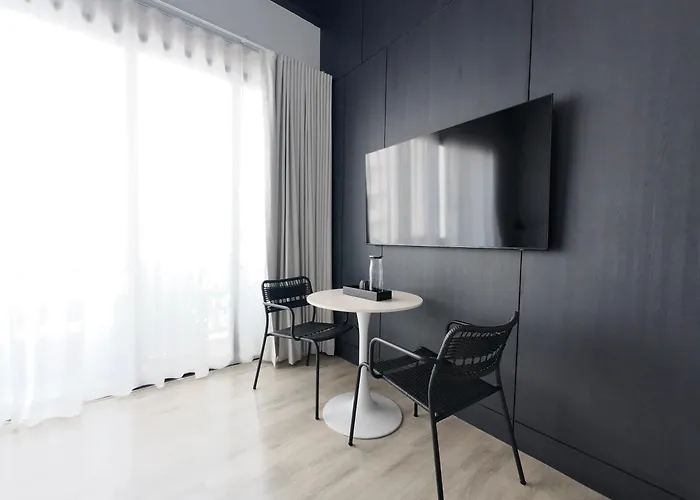 Terrest Maison On Nut Aparthotel 4*